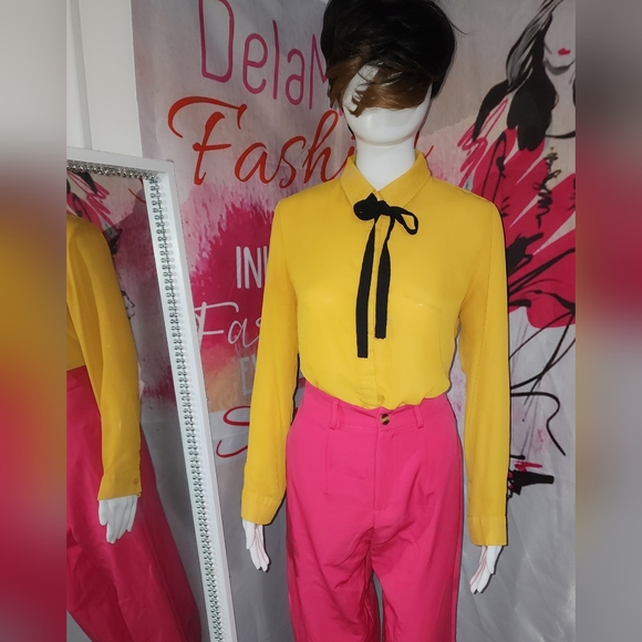 Top blouse - Picture 1 of 3